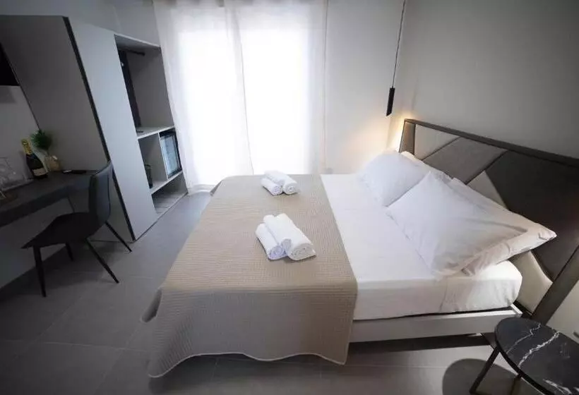تختخواب و صبحانه Soraya Rooms Tropea