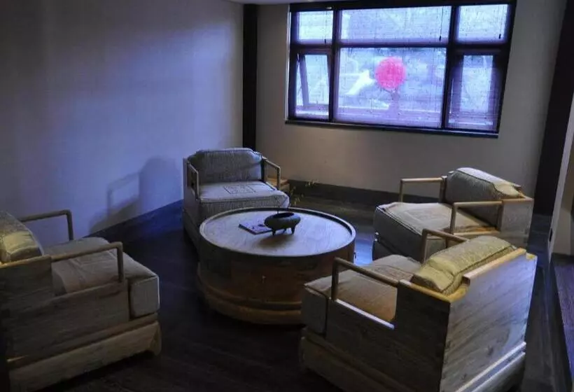 هتل Xian Huaqingyutang