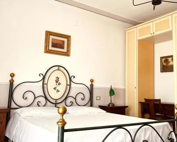 Ivy S House B&b