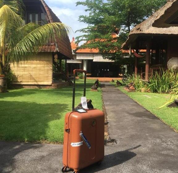 Ketewel Bed & Breakfast Niti Room