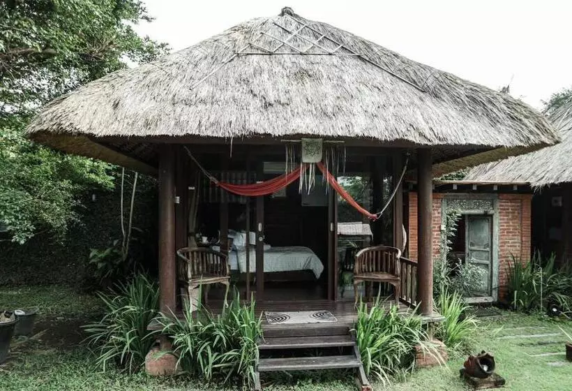 Ketewel Bed & Breakfast Niti Room