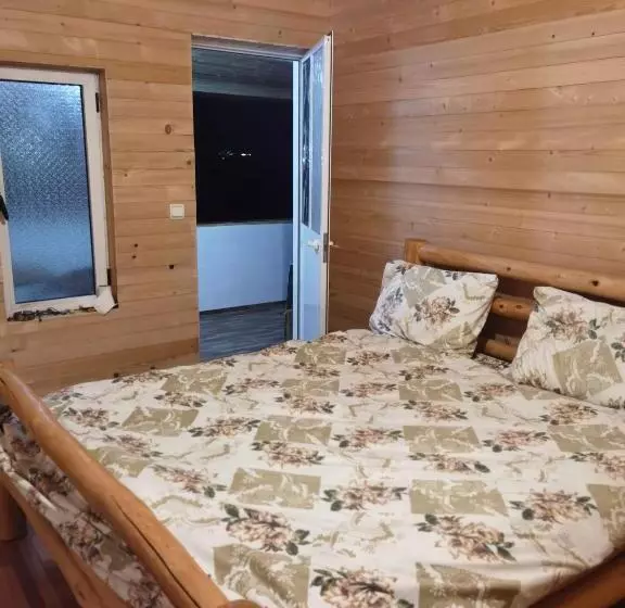 پانسیون Guest House Artani