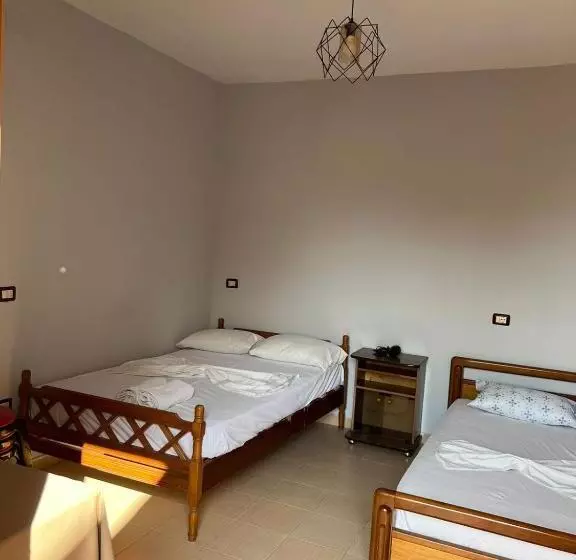 پانسیون Guest House Begaj