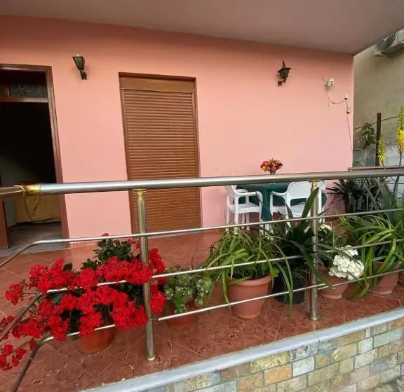 پانسیون Guest House Begaj