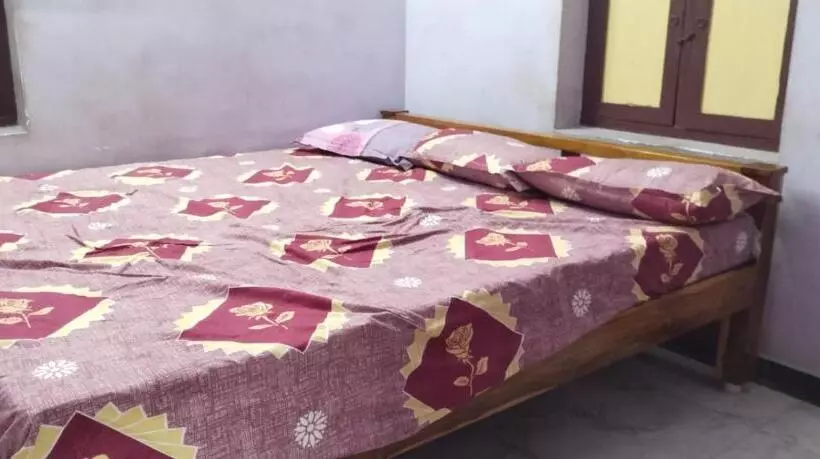 Majatalo Murugan Guest House