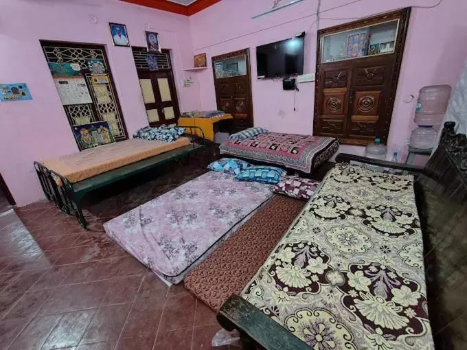 Majatalo Murugan Guest House