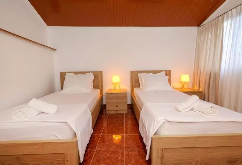 پانسیون Vila Spahiu