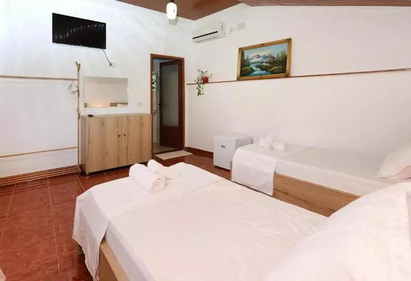 پانسیون Vila Spahiu