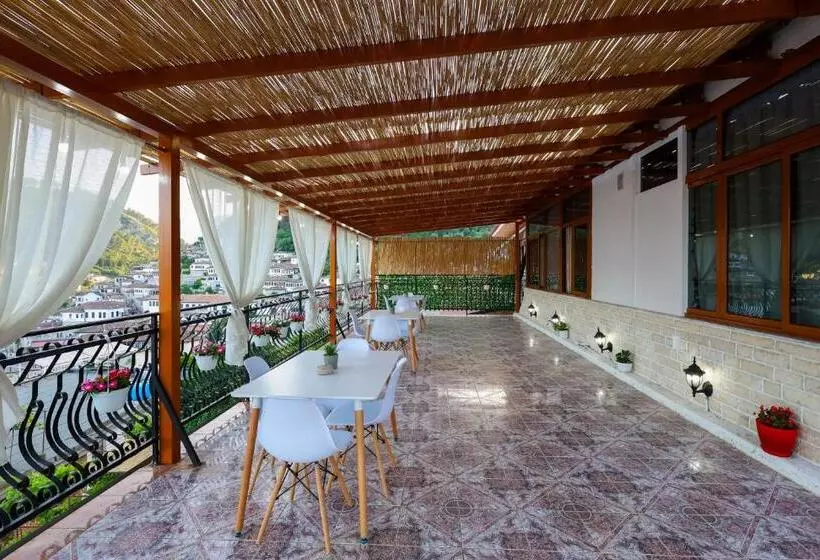 پانسیون Vila Spahiu