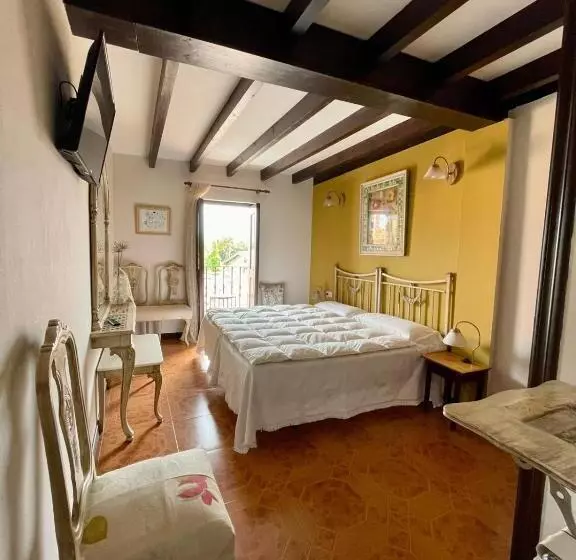 ユースホステル Posada Rural La Peña Casares