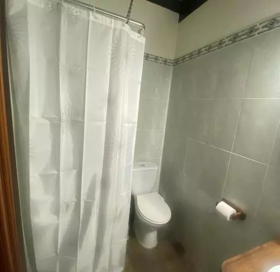 ユースホステル Posada Rural La Peña Casares