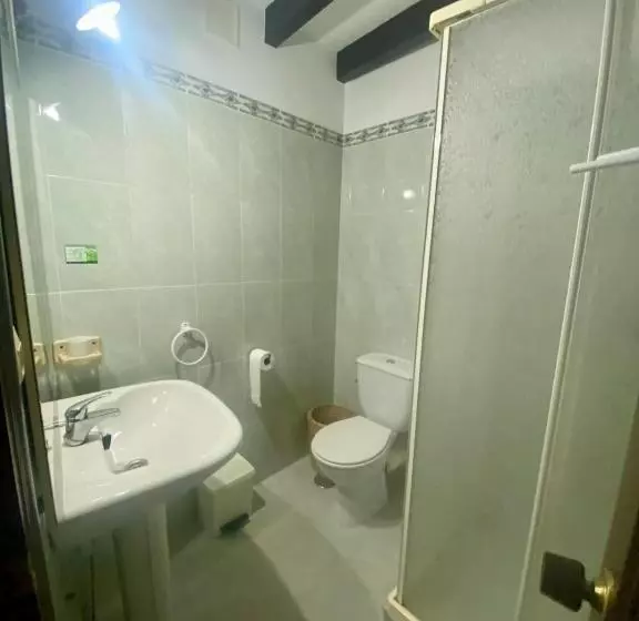 ユースホステル Posada Rural La Peña Casares