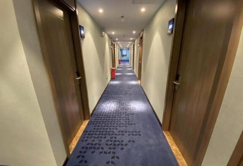 호텔 7 Days Premium Beijing Xiehe Hospital Wangfujing Metro Station