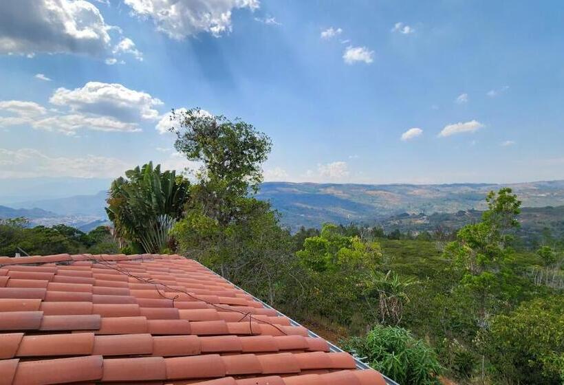 هتل Casa Luma Hostel