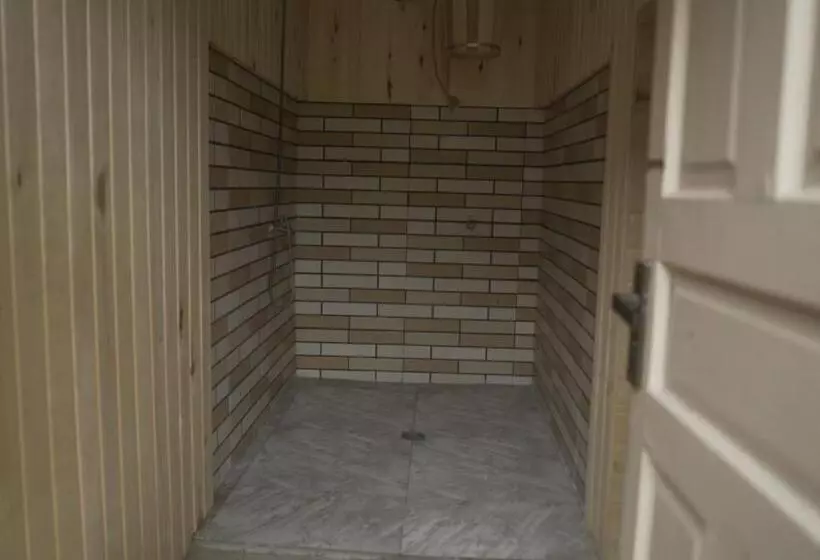 پانسیون Guest House Mekvena