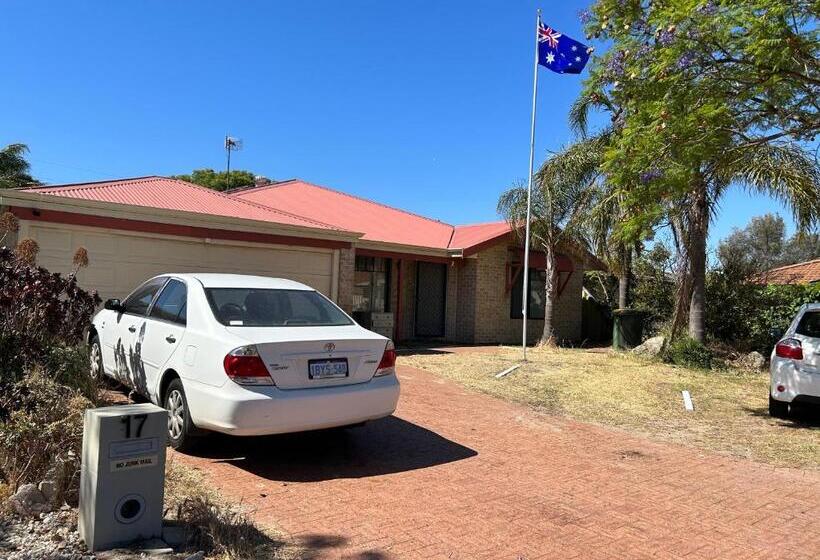 膳宿费 Master Room With Ensuite In A Lovely House