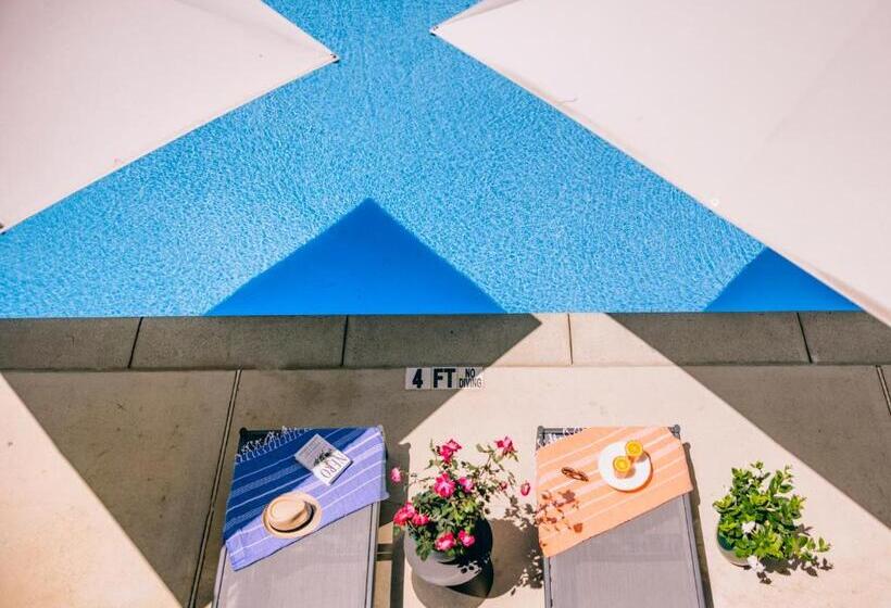 Отель All Movie