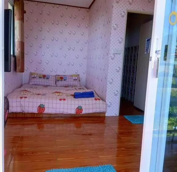 Hotelli Baan Phak Plaithang At Phu Thap Buek