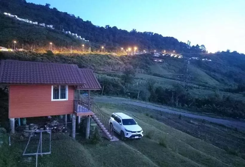 Hotelli Baan Phak Plaithang At Phu Thap Buek