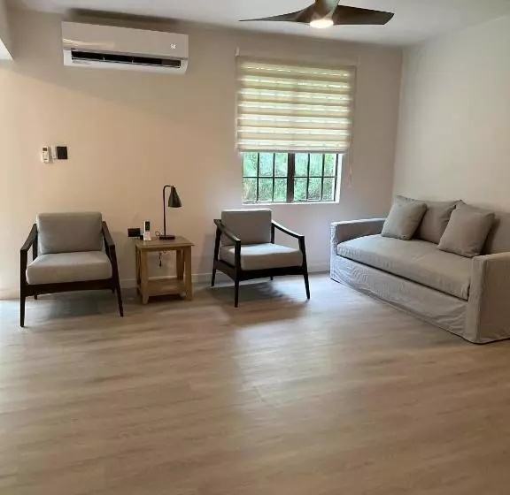 هتل Hadco Experiences At Asa Wright Nature Centre