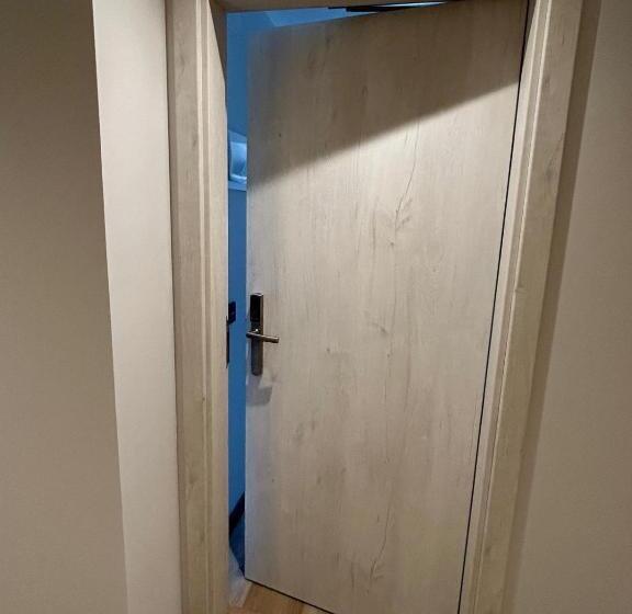 ホテル Javalambre