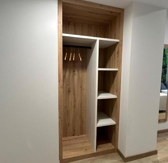 ホテル Javalambre