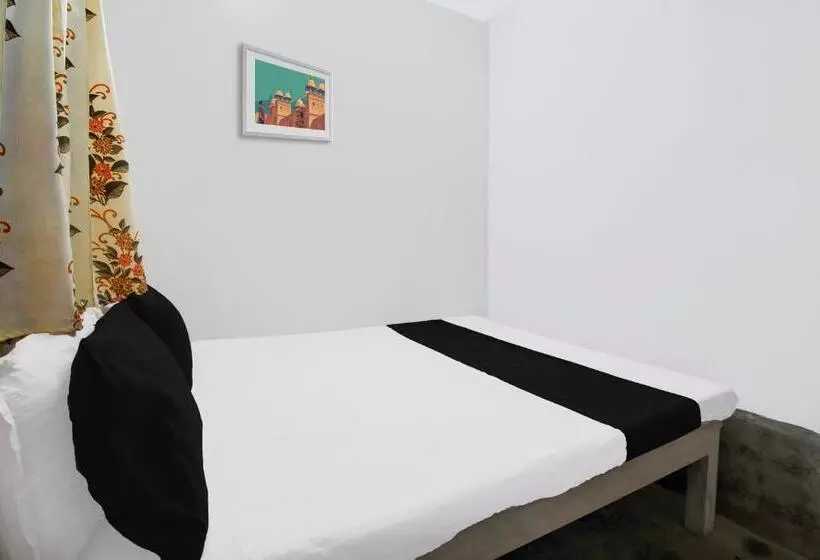 ホテル Oyo Madhubani Ma Bramhamoye Resort
