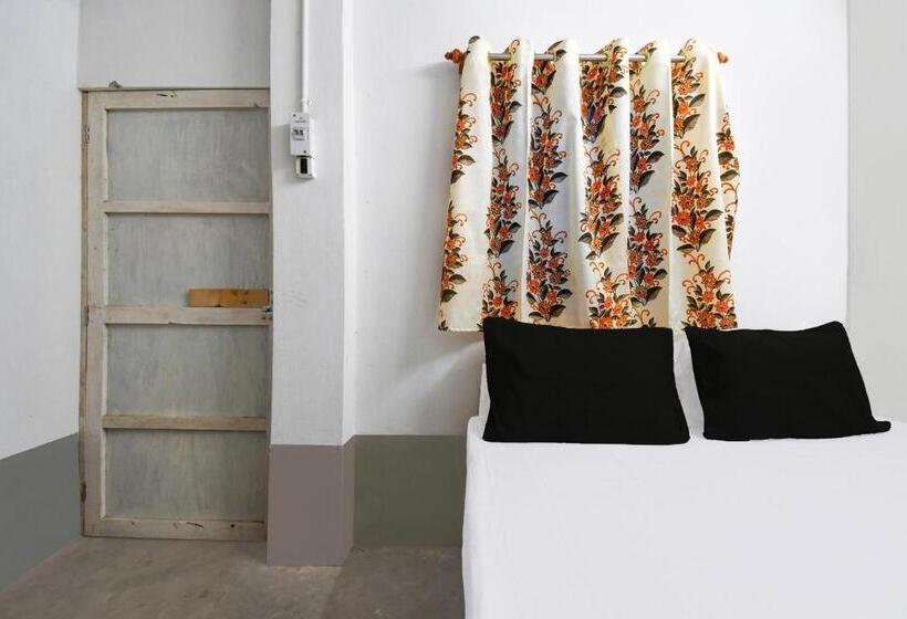 Hotelli Oyo Madhubani Ma Bramhamoye Resort