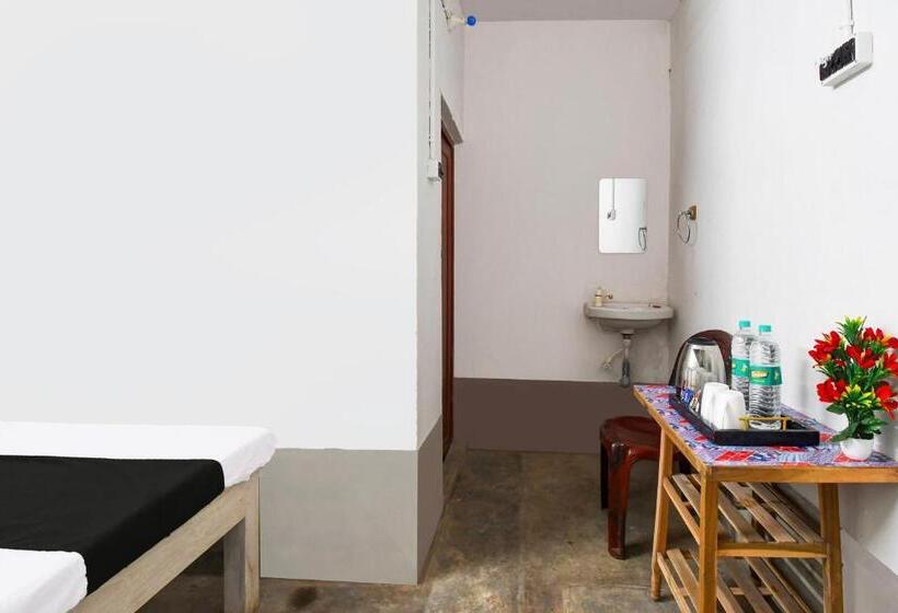 Hotelli Oyo Madhubani Ma Bramhamoye Resort