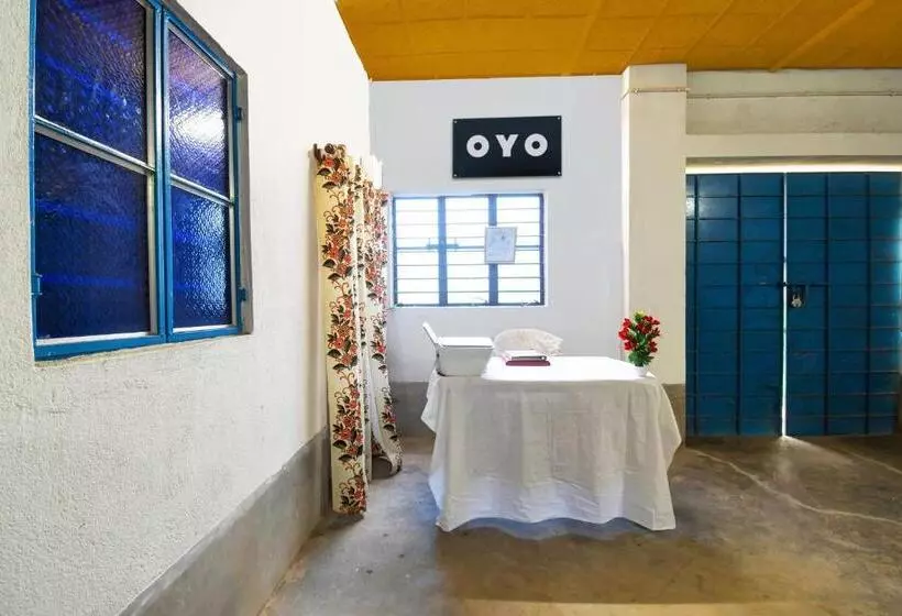 ホテル Oyo Madhubani Ma Bramhamoye Resort