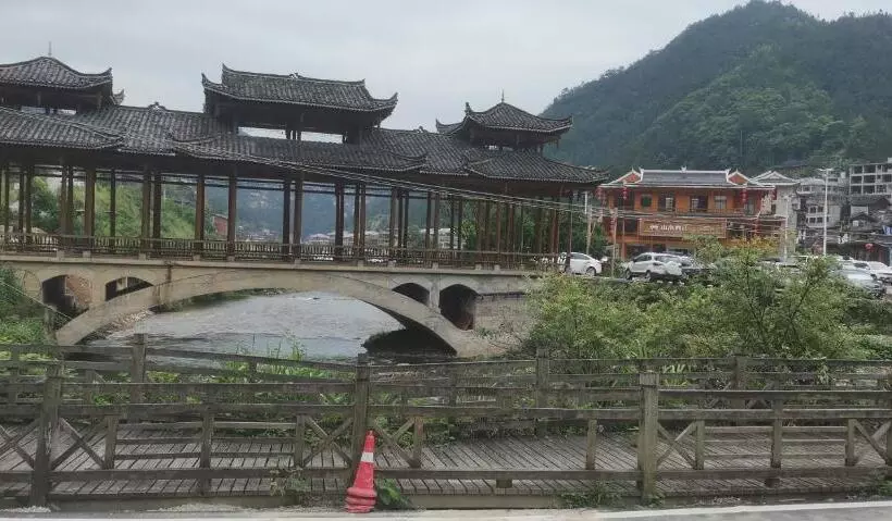 ペンション 西江悦客之家民宿