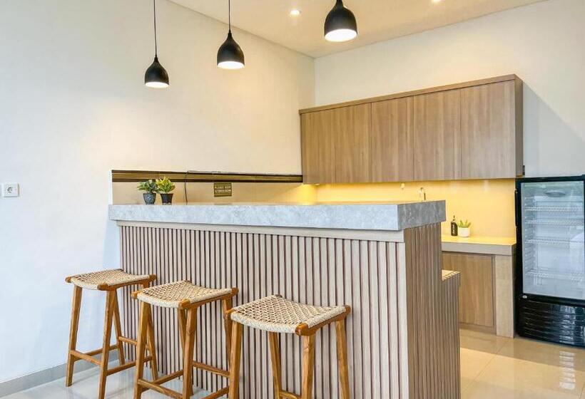 Пансион 1 Min To Batu Bolong Island Boy Guesthouse Kt 1