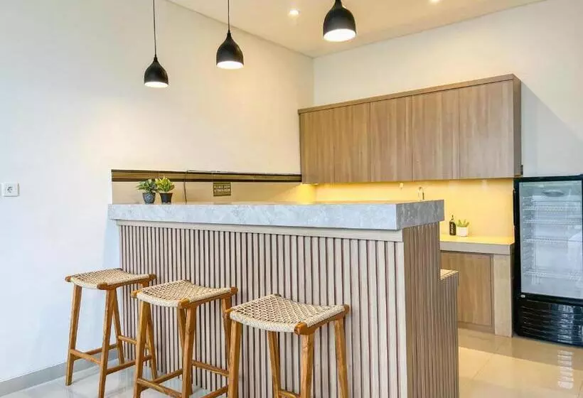 Majatalo 1 Min To Batu Bolong Island Boy Guesthouse Kt 1