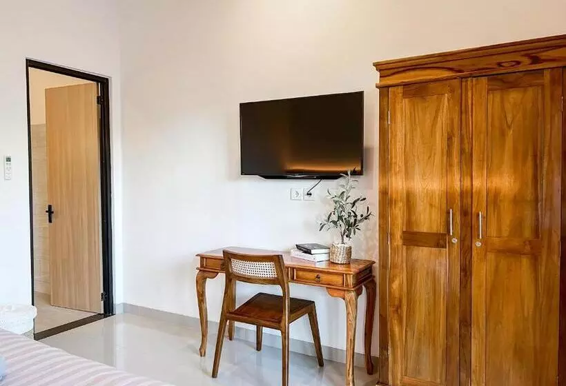 Majatalo 1 Min To Batu Bolong Island Boy Guesthouse Kt 1