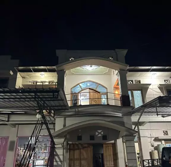 ペンション Harmoni Guest House Tumpak Sewu