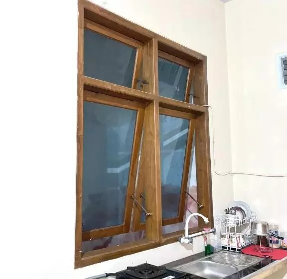 ペンション Harmoni Guest House Tumpak Sewu