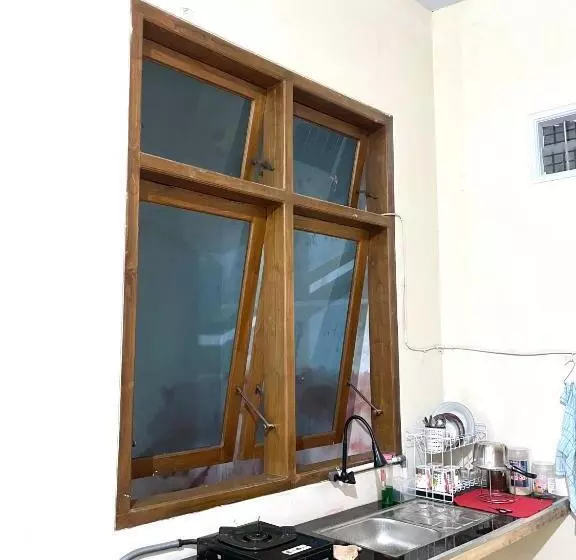 ペンション Harmoni Guest House Tumpak Sewu