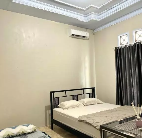 ペンション Harmoni Guest House Tumpak Sewu