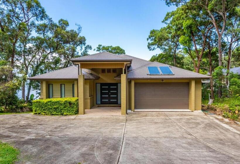 膳宿费 Whispering Waves