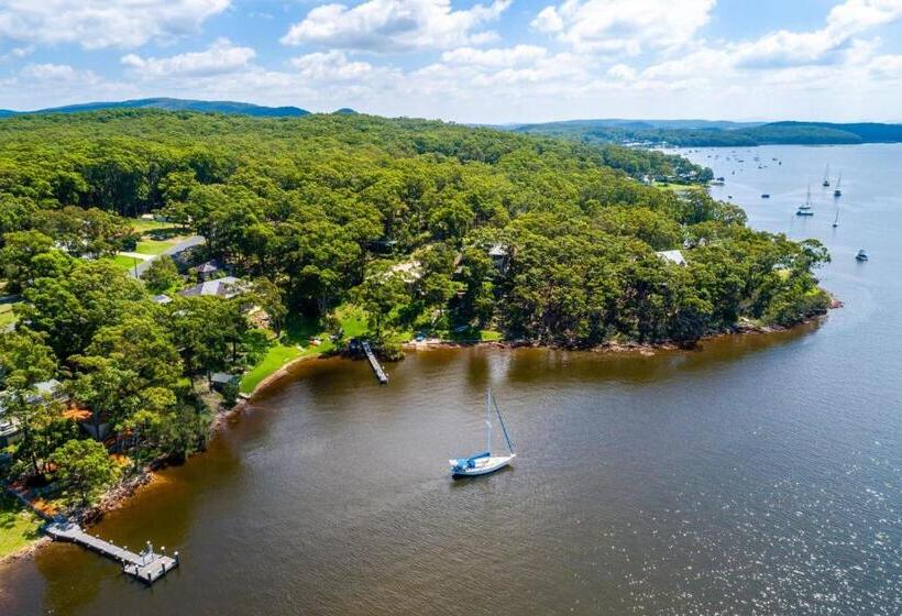 膳宿费 Whispering Waves