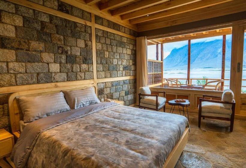 استراحتگاه Dera Lamsa Shigar