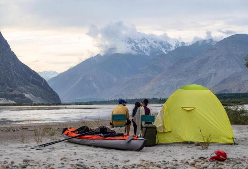 استراحتگاه Dera Lamsa Shigar