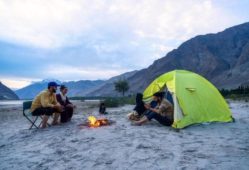 استراحتگاه Dera Lamsa Shigar