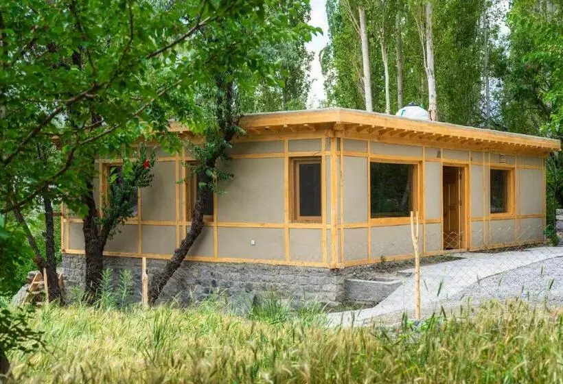 استراحتگاه Dera Lamsa Shigar