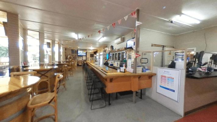 The Golden Orange Hotel Motel