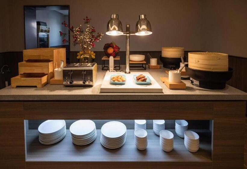 Hanting Hotel Tianjin Chentangzhuang Metro Station