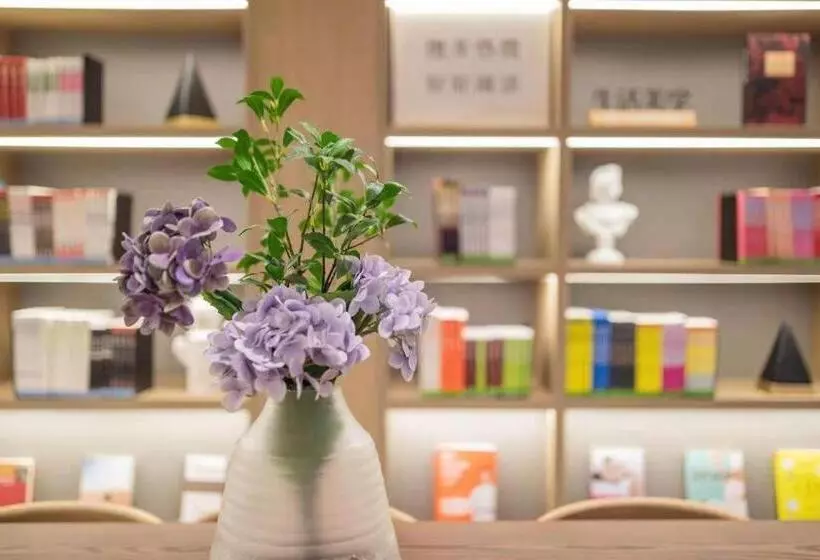 Hanting Hotel Tianjin Nankai Wangdingdi Metro Station