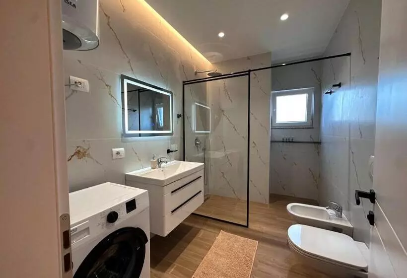 ホテル Aral Apartments   Shengjin City Gate