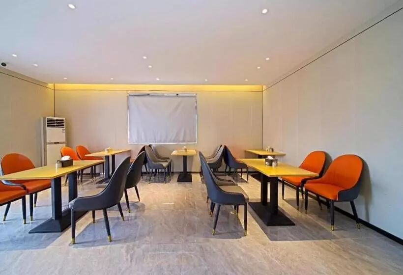 Hotelli City Comfort Inn Zhongshan Hot Spring Resort Sanxiang Shunchang Plaza