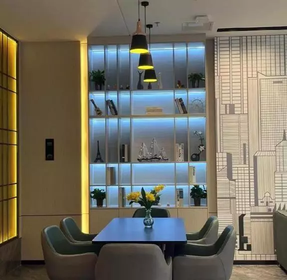 Hotelli City Comfort Inn Zhongshan Hot Spring Resort Sanxiang Shunchang Plaza